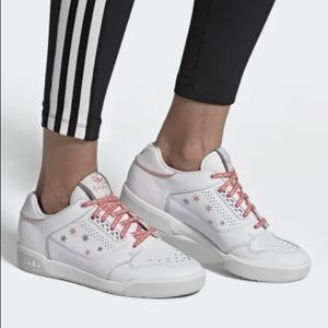 Adidas Slamcourt Sneakers